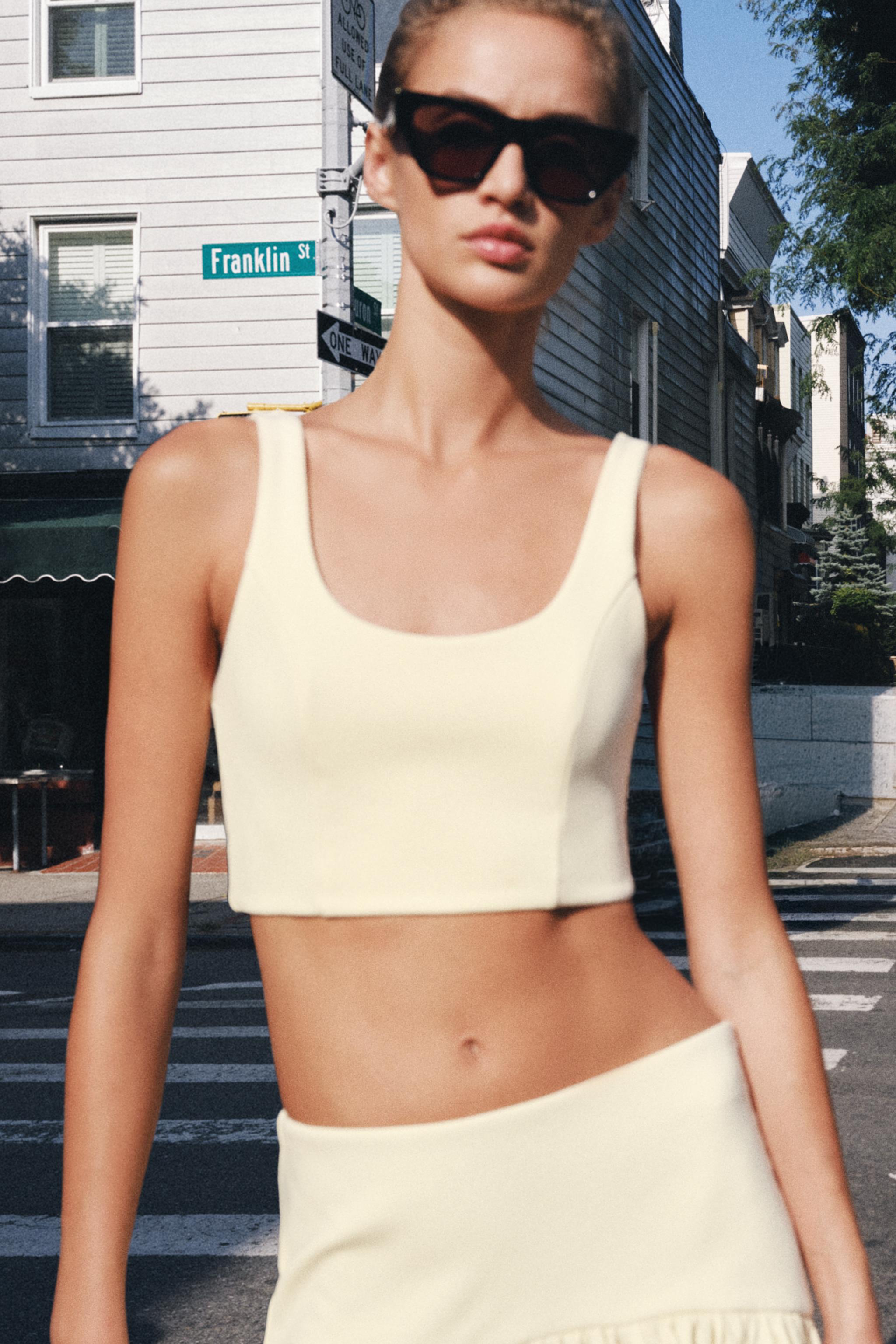 INTERLOCK TANK TOP